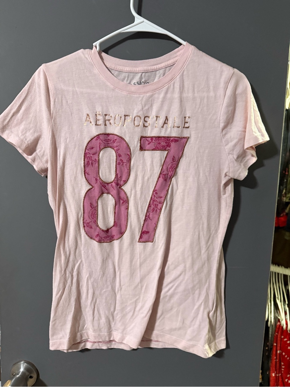 Aeropostale Pale Pink Short Sleeve Tee with Floral '87